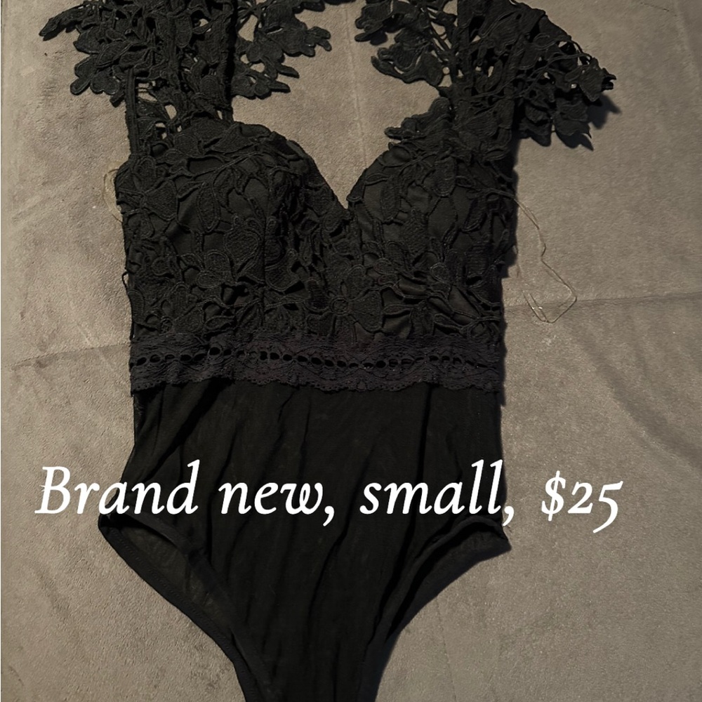 Fashion Nova Black Floral Lace Bodysuit
